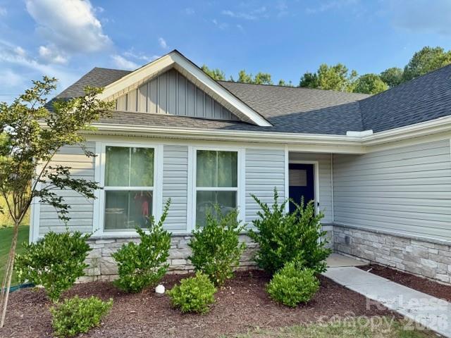 Building Photo - 505 Grandiflora Ave