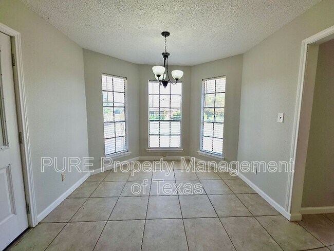 Building Photo - 1081 Private Rd 7023