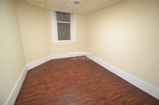 Building Photo - 1042 Marshall Ave