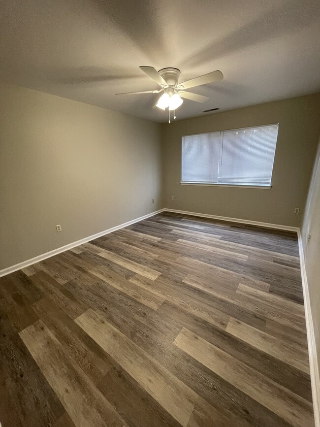 Building Photo - 1626 Glen Ave