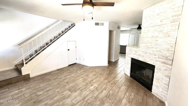 Building Photo - 860 N McQueen Rd