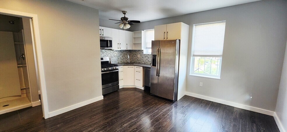 Building Photo - 1 Chelsea Ter