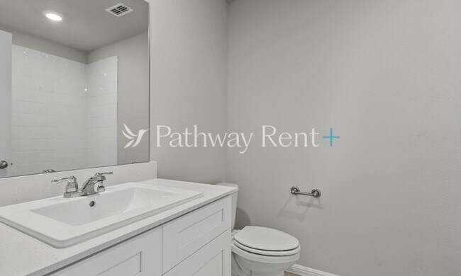 Building Photo - 8408 Hollymead Ln