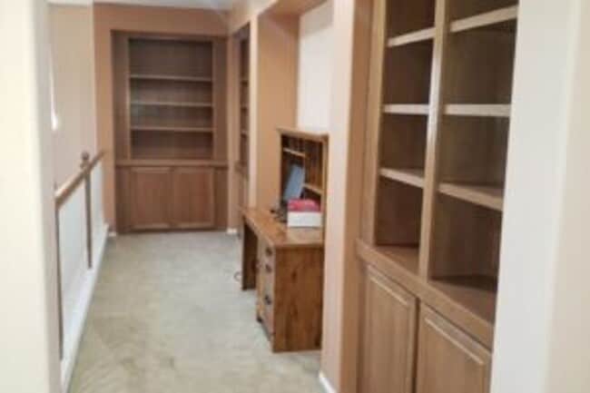 Building Photo - Large Orange Crest 5 bedroom 4.5 bathroom