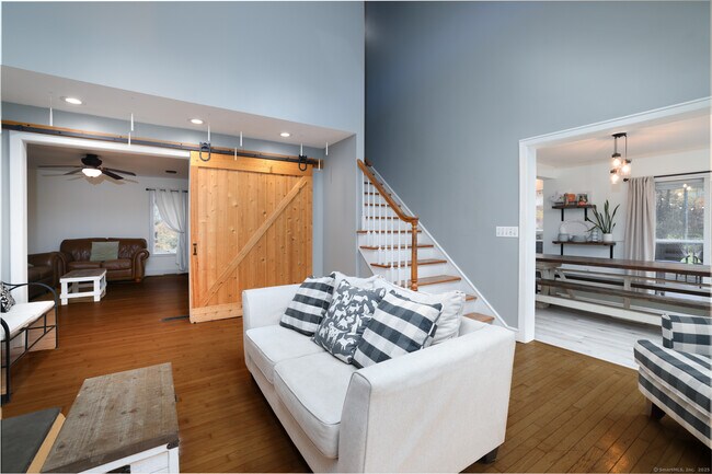 Building Photo - 266 Old Forge Rd