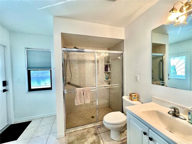 Building Photo - 426 NW 37th Pl