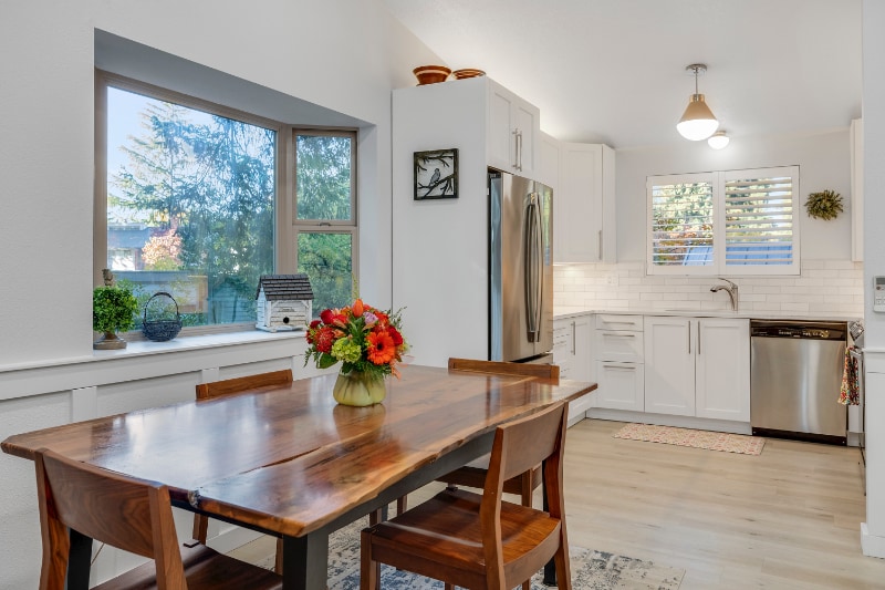 Building Photo - 1200 NE Territorial Rd