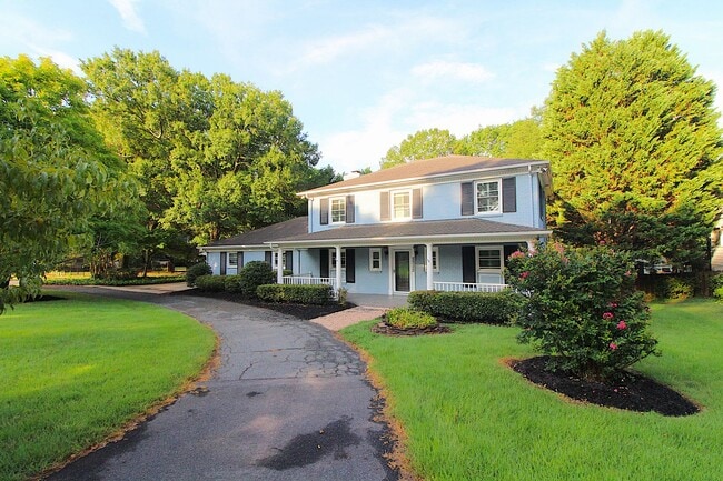 Primary Photo - 3726 Providence Rd