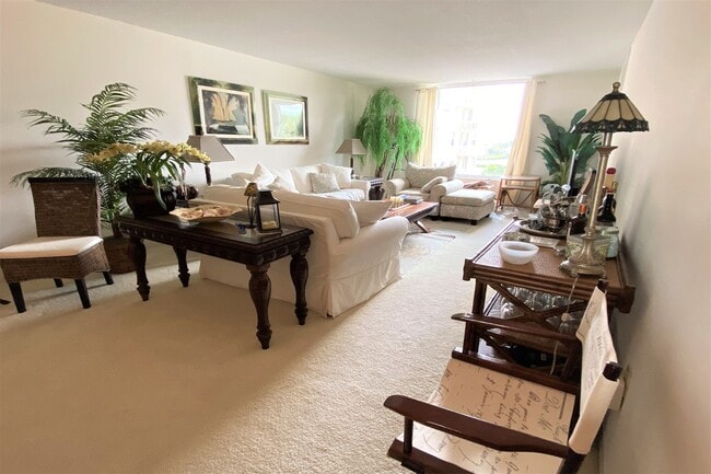 Building Photo - 3450 S Ocean Blvd