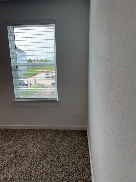 Building Photo - 3017 La Latina Dr