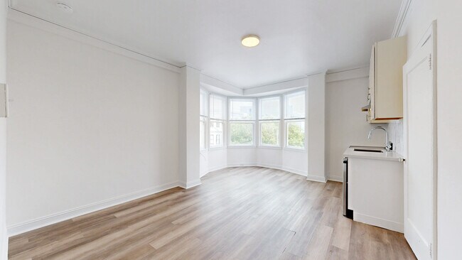 Building Photo - 17 Hermann St