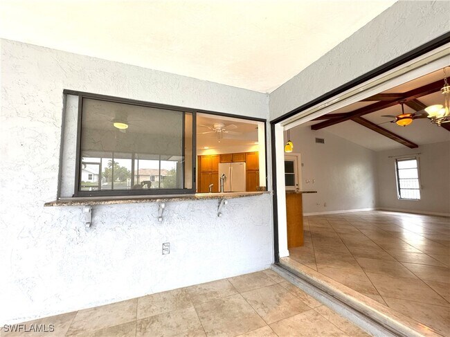 Building Photo - 4029 SW 5th Pl