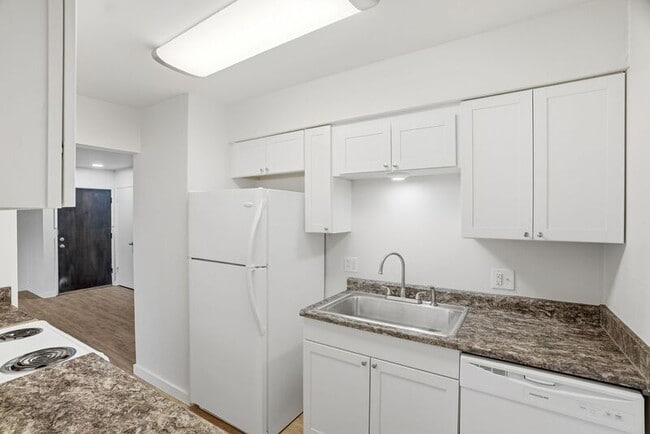 Building Photo - 3106 E 27th Ave