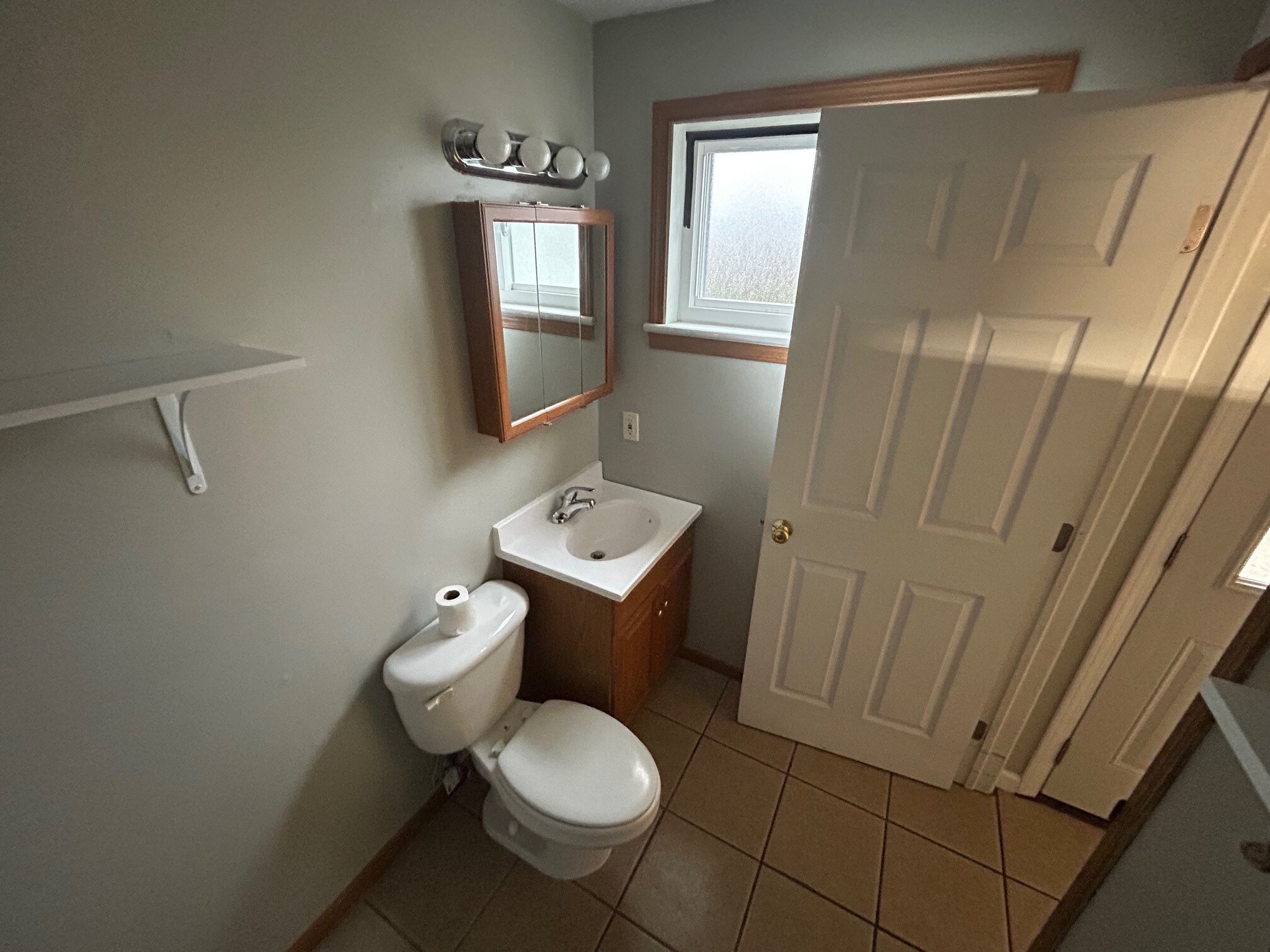 Building Photo - 15 Pryor Ct