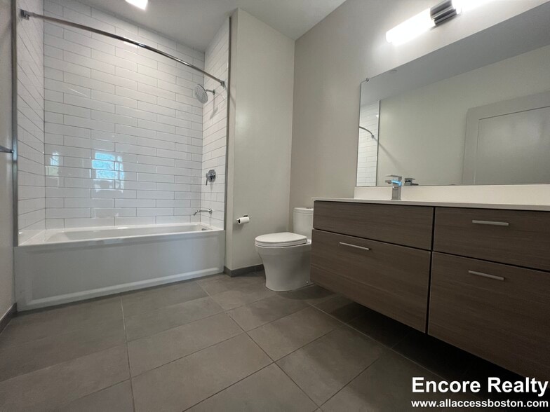 Building Photo - 455 Harvard St