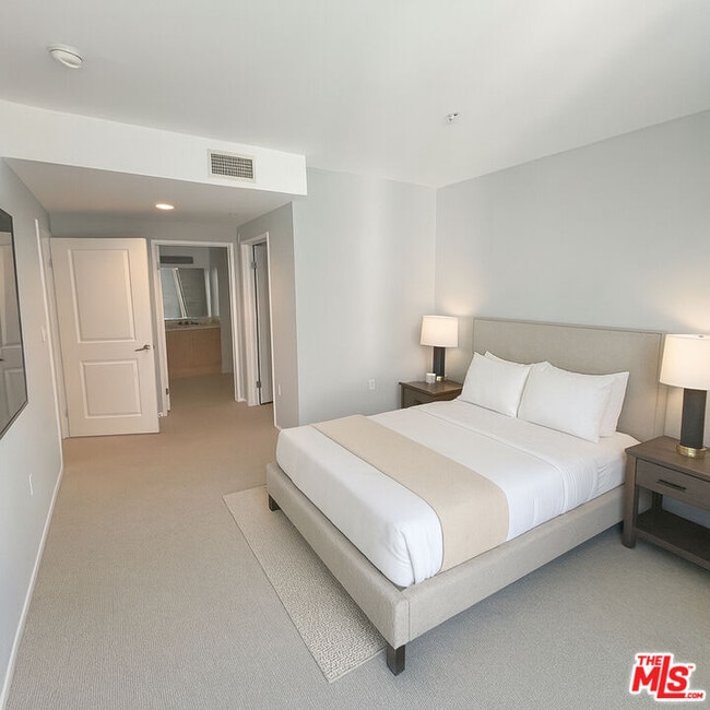 Building Photo - 267 San Pedro St