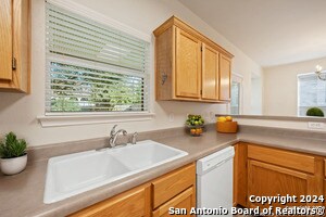 Building Photo - 688 La Bahia Loop