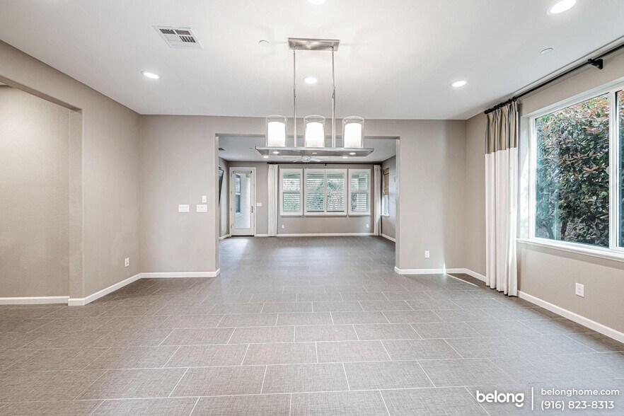 Building Photo - 9773 Philta Way