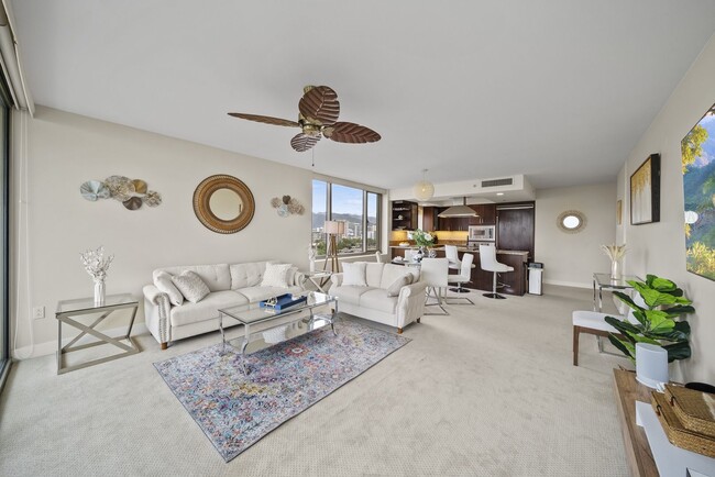 Building Photo - Watermark Waikiki Unit 901 w/ Panoramic Oc...