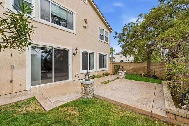 Building Photo - 5643 Willowmere Ln