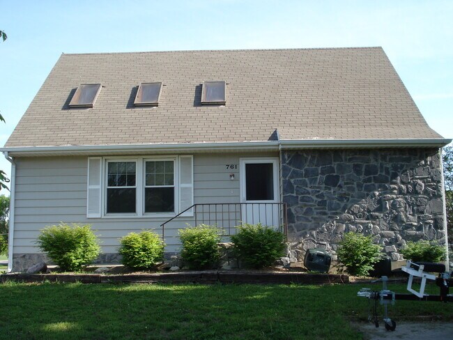 Primary Photo - 761 Grant St