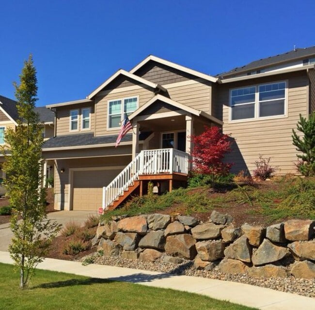 Primary Photo - Beautiful Spacious 3 Bedroom/2.0 Bathroom ...