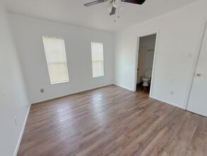 Building Photo - Spacious 1 Bedroom Apartment in Lubbock!