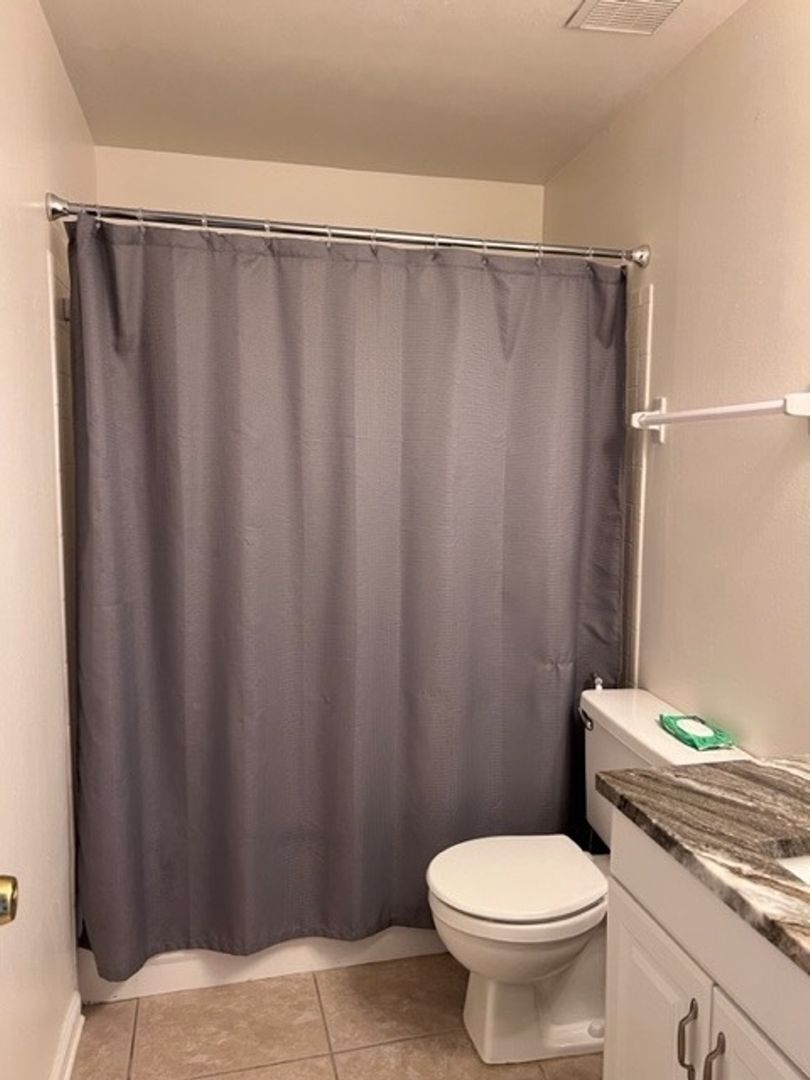 Building Photo - 6300 South Pointe Blvd