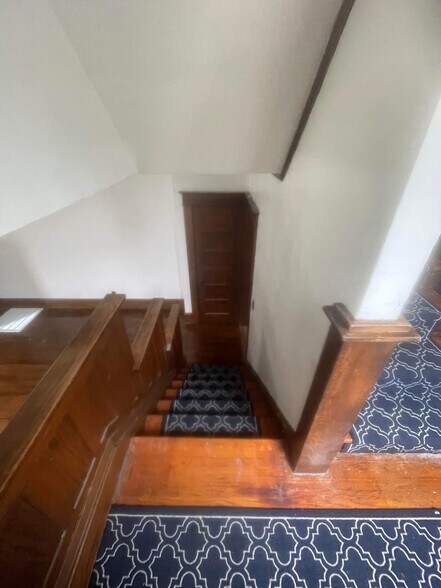 Building Photo - 718 Washington Ave