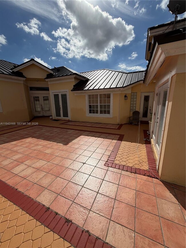 Building Photo - 14640 SW 132nd Ct