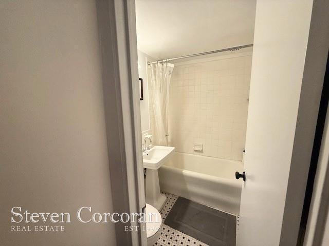 Building Photo - 0 bedroom in NEW YORK NY 10017