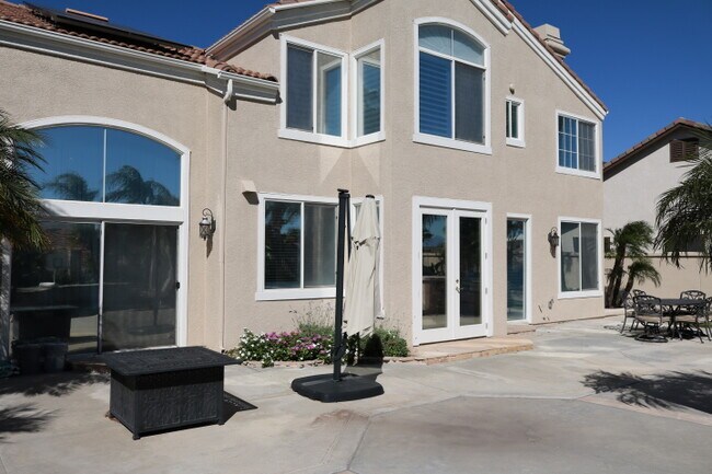 Building Photo - 14049 Claremont Ln
