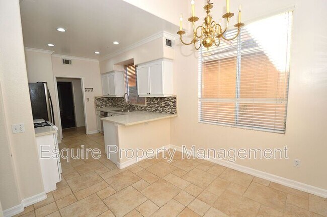 Building Photo - 227 Galante Way