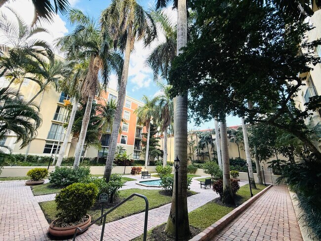 Building Photo - 651 Okeechobee Blvd