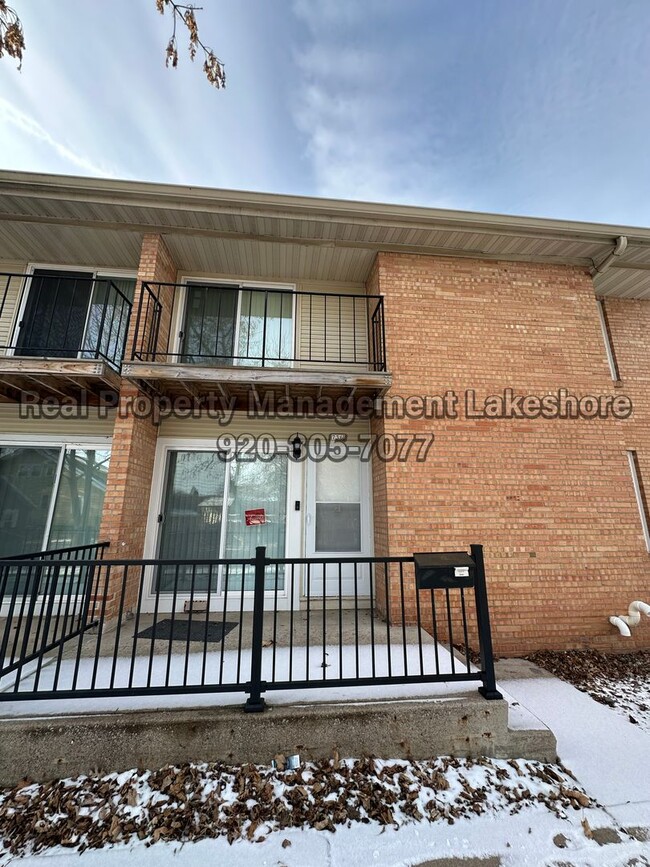 Primary Photo - 3 Bedroom Condo | Great Location!