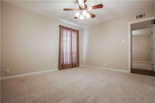 Building Photo - ***5325 Fleetwood Oaks Avenue #153***