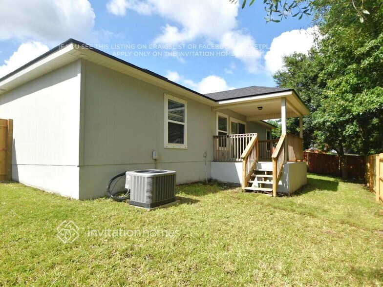 Building Photo - 3023 Bright Eagle Dr