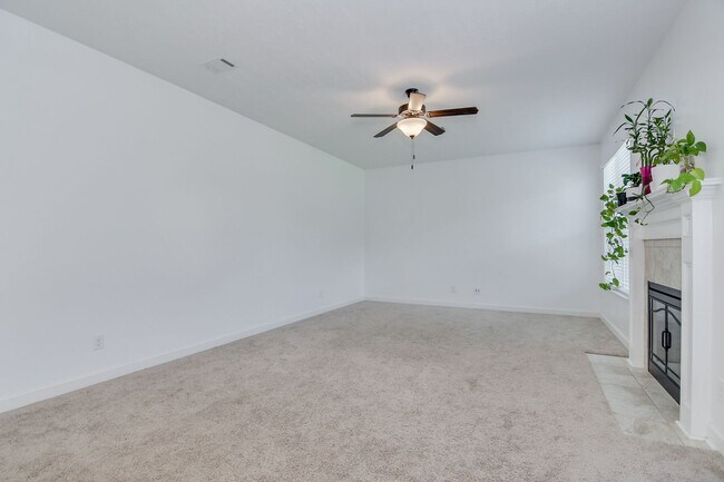 Building Photo - Minutes from Fort Gordon
