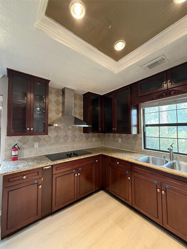 Building Photo - 1042 Cascade Creek Dr