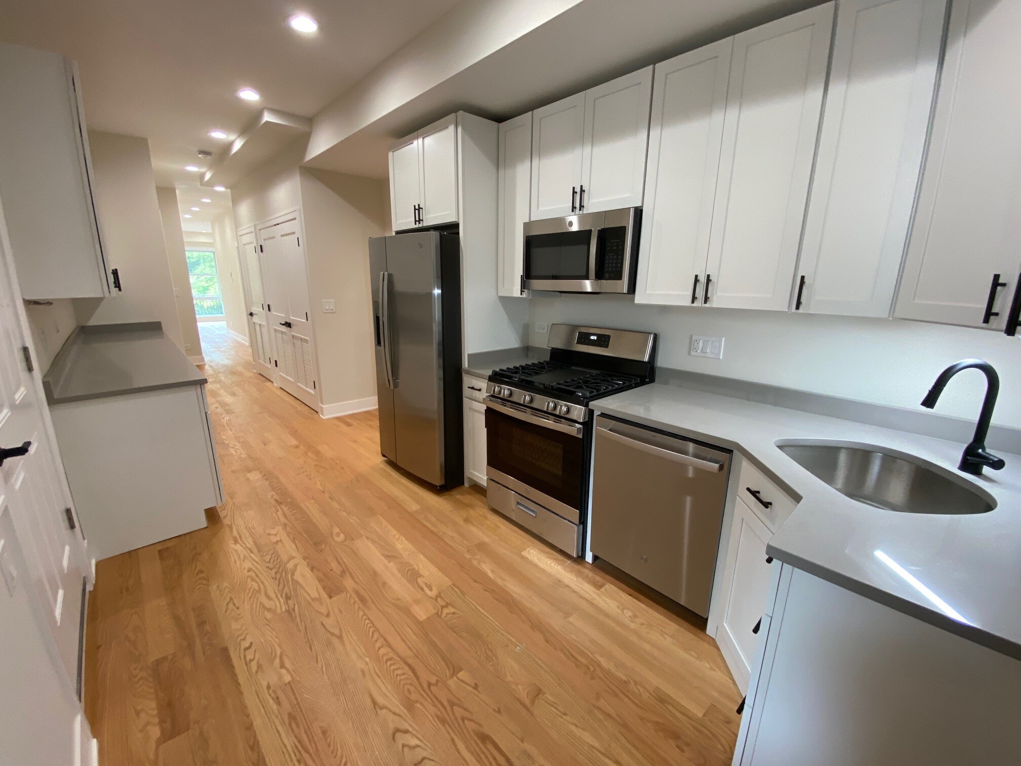 Building Photo - 1055 W Pratt Blvd