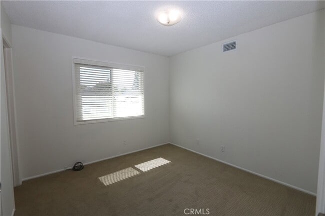 Building Photo - 16572 Patricia Ln