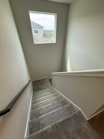 stairwell - 24369 E Harrier Loop