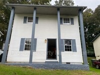 Building Photo - 3916 Blanchard St