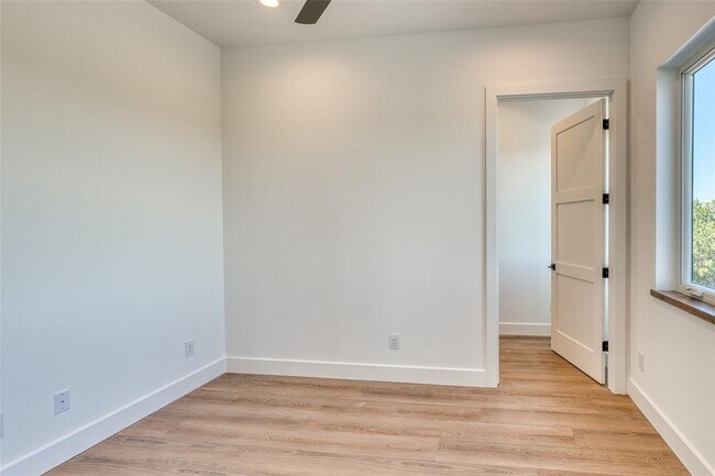 Building Photo - 8621 Nina Ln