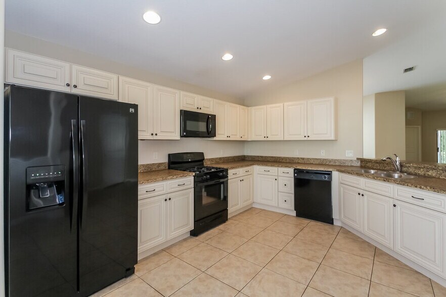 Building Photo - 433 San Lorenzo Ct