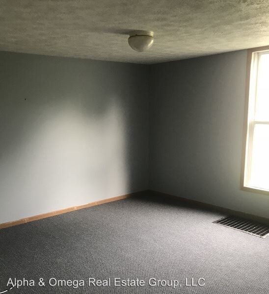 Building Photo - 146 S Main St