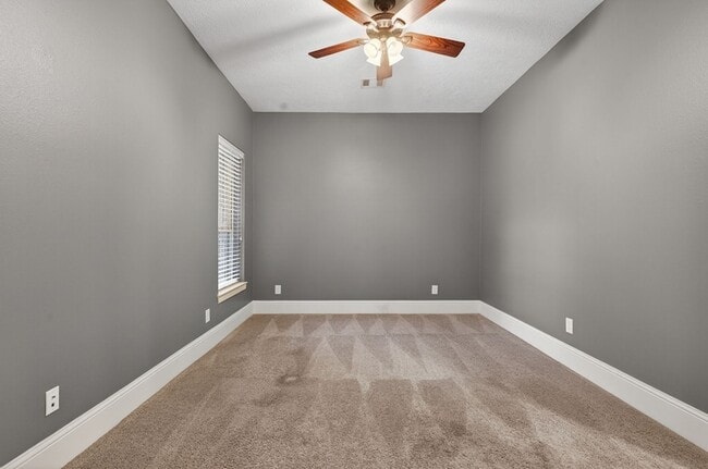 Building Photo - 6702 Auburn Sands Dr