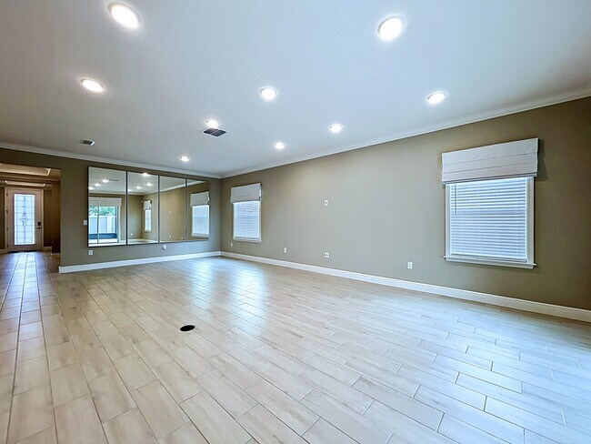 Building Photo - 11813 June Briar Loop
