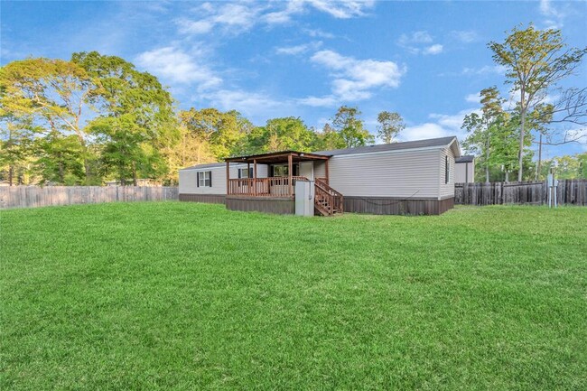 Building Photo - 101 Maple Ln