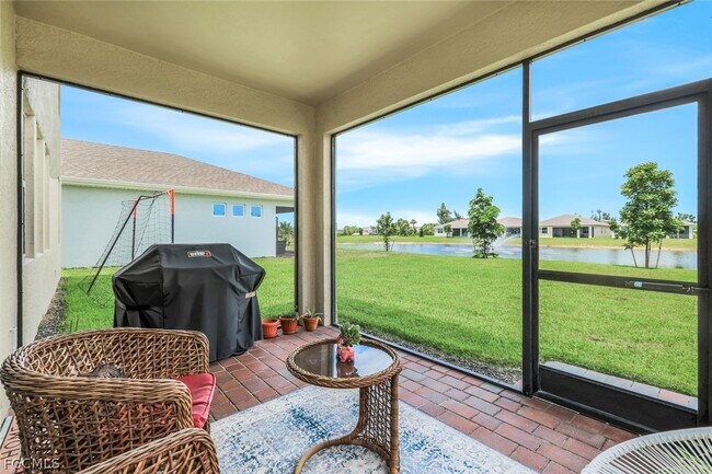 Building Photo - 421 Coral Reef Pl